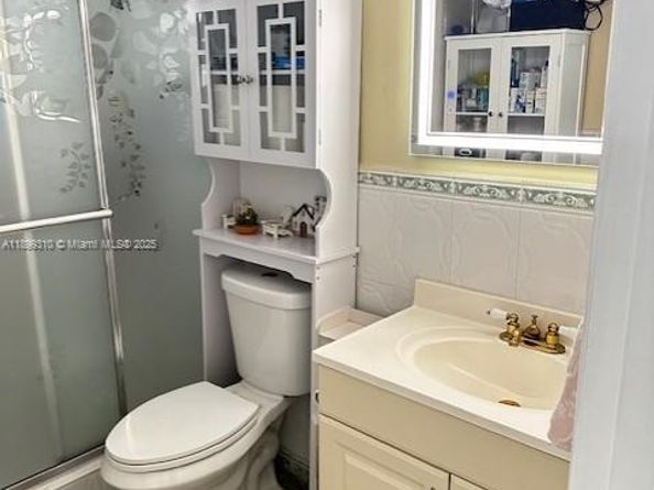 Undisclosed Address #A11899310, North Miami Beach FL 33162