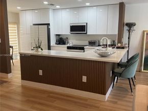 10233 NW 52nd Ln, Doral FL 33178