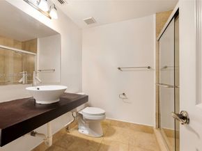 10233 NW 52nd Ln, Doral FL 33178