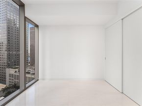300 Biscayne Blvd Way 2009, Miami FL 33131