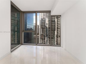 300 Biscayne Blvd Way 2009, Miami FL 33131