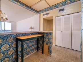 1465 NE 123rd St PH9, North Miami FL 33161