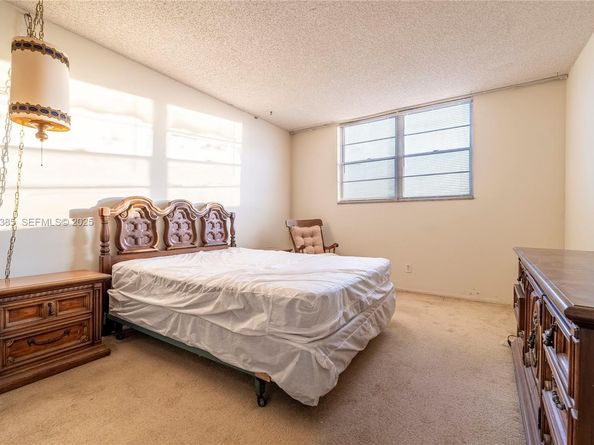 1465 NE 123rd St PH9, North Miami FL 33161