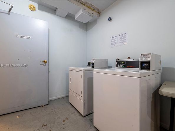 1465 NE 123rd St PH9, North Miami FL 33161