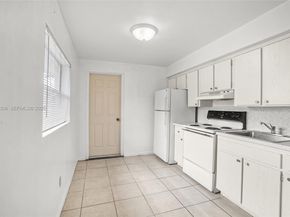 3660 NE 12th Ave, Pompano Beach FL 33064