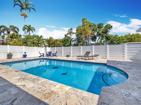 4701 Garfield St, Hollywood FL 33021