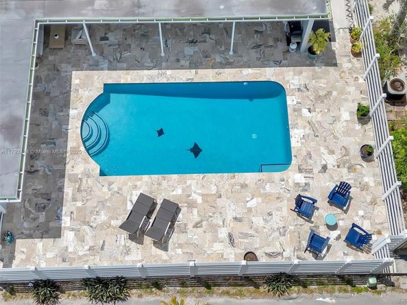 4701 Garfield St, Hollywood FL 33021