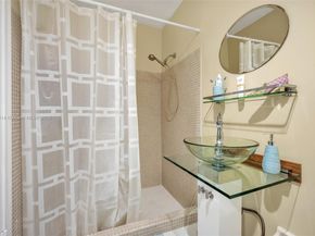 4701 Garfield St, Hollywood FL 33021