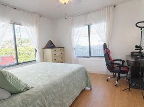 2330 Scott St, Hollywood FL 33020