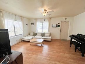 2330 Scott St, Hollywood FL 33020