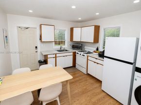 2330 Scott St, Hollywood FL 33020