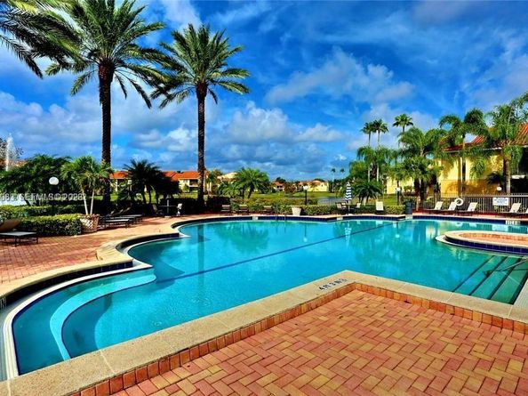 1239 SW 46th Ave 903, Pompano Beach FL 33069