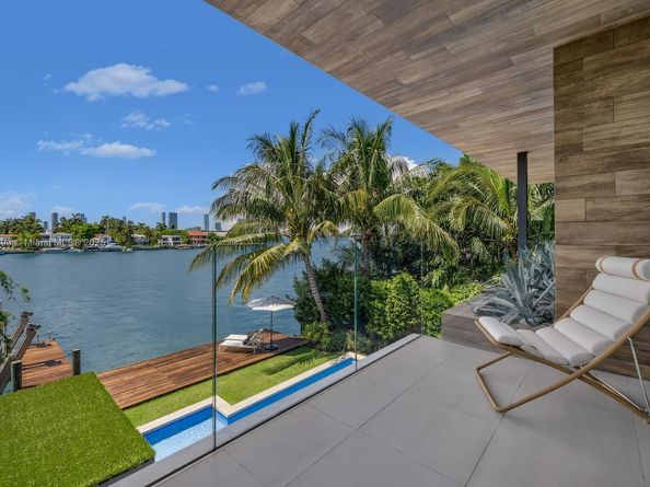 508 W Dilido Dr, Miami Beach FL 33139