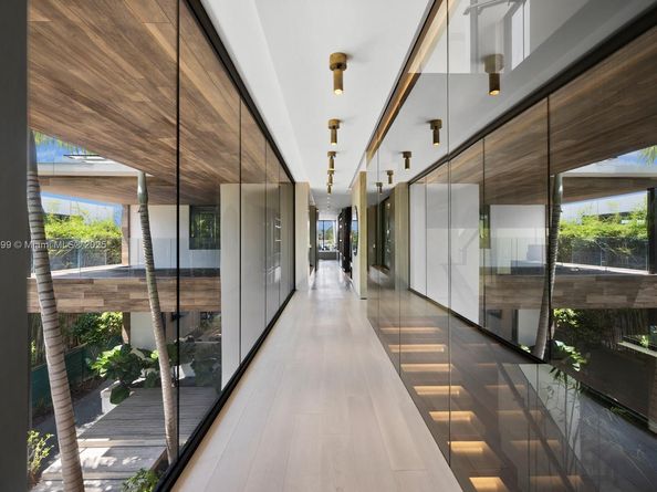 508 W Dilido Dr, Miami Beach FL 33139