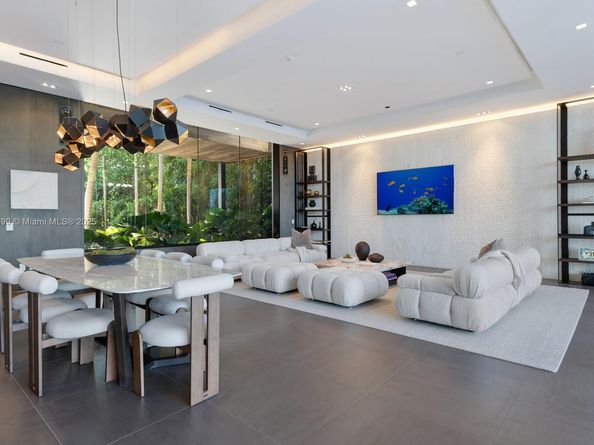 508 W Dilido Dr, Miami Beach FL 33139