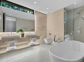 508 W Dilido Dr, Miami Beach FL 33139