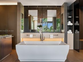 508 W Dilido Dr, Miami Beach FL 33139