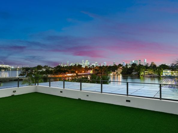 508 W Dilido Dr, Miami Beach FL 33139