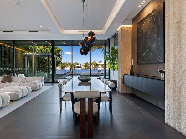 508 W Dilido Dr, Miami Beach FL 33139
