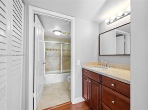 540 Brickell Key Dr 815, Miami FL 33131