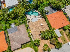 8927 Hawthorne Ave, Surfside FL 33154