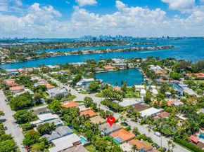 8927 Hawthorne Ave, Surfside FL 33154