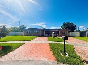 9433 SW 17th St, Miami FL 33165