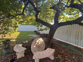 9433 SW 17th St, Miami FL 33165