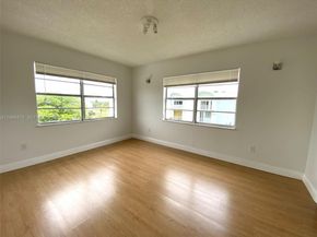 494 NW 165th St Rd C601, Miami FL 33169
