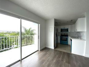 494 NW 165th St Rd C601, Miami FL 33169