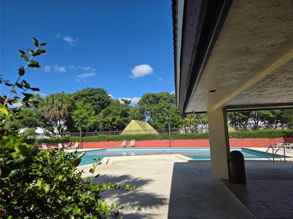 8850 SW 123rd Ct H302, Miami FL 33186