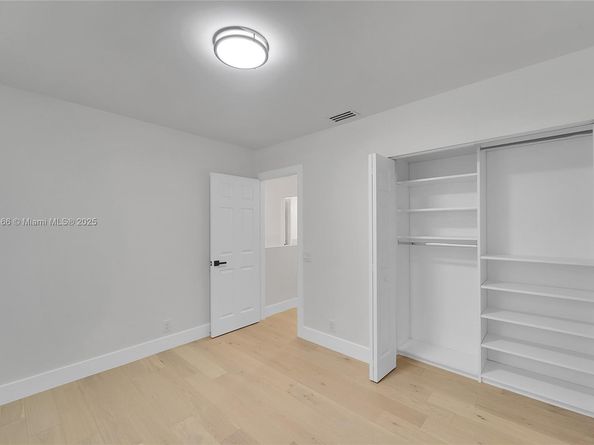 704 Stanton Dr, Weston FL 33326