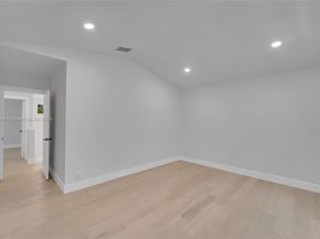 704 Stanton Dr, Weston FL 33326