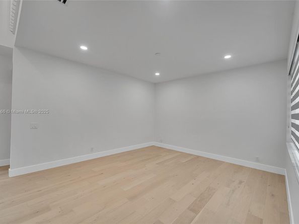 704 Stanton Dr, Weston FL 33326