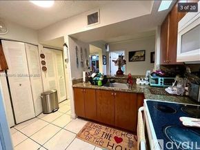 18810 NW 57th Ave 102, Hialeah FL 33015