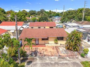 1055 NW 32nd Ct, Miami FL 33125