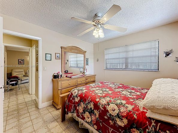 1055 NW 32nd Ct, Miami FL 33125