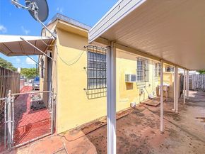1055 NW 32nd Ct, Miami FL 33125