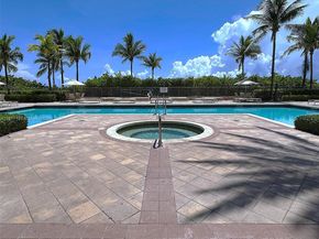 2080 S Ocean Drive LPH06, Hallandale Beach FL 33009