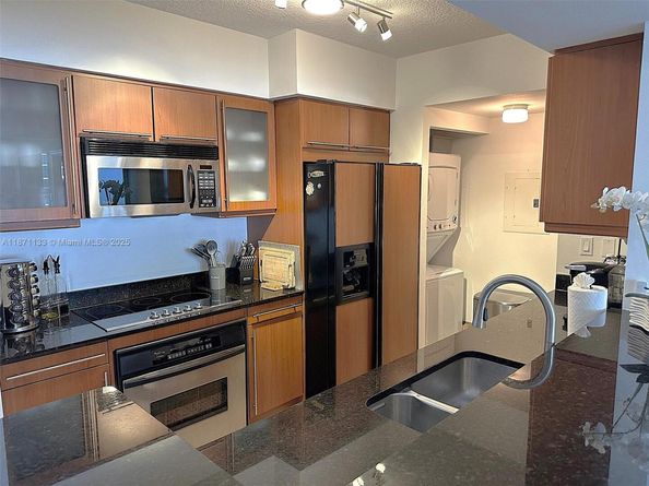 2080 S Ocean Drive LPH06, Hallandale Beach FL 33009