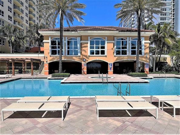 2080 S Ocean Drive LPH06, Hallandale Beach FL 33009
