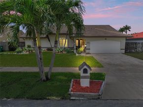15806 SW 144th Pl, Miami FL 33177