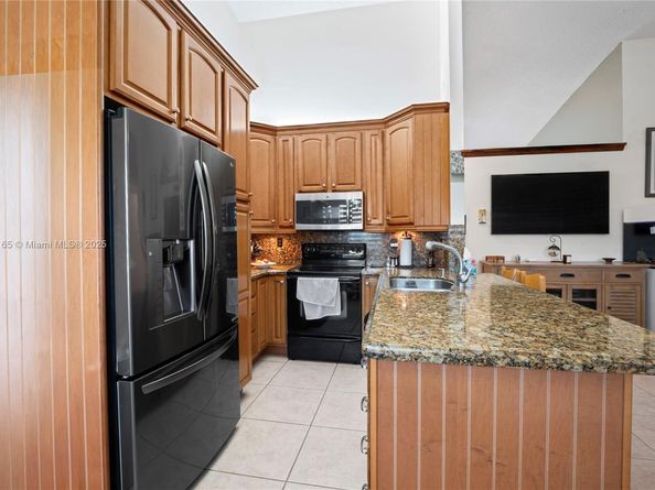15806 SW 144th Pl, Miami FL 33177