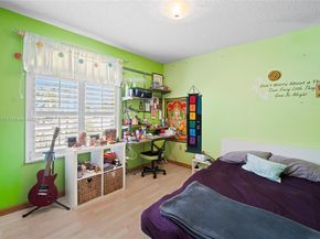 15806 SW 144th Pl, Miami FL 33177