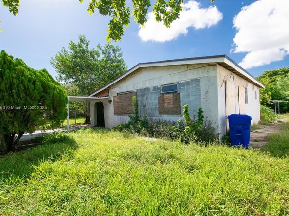826 NW 56th St, Miami FL 33127
