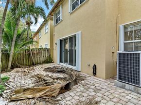 11321 NW 84th St, Doral FL 33178