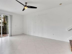 11321 NW 84th St, Doral FL 33178