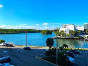 400 Kings Point Dr 318, Sunny Isles Beach FL 33160