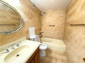 400 Kings Point Dr 318, Sunny Isles Beach FL 33160