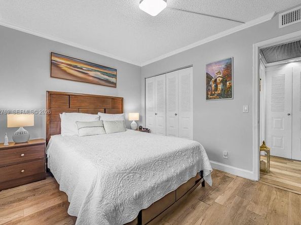 12850 SW 4th Ct 306I, Pembroke Pines FL 33027